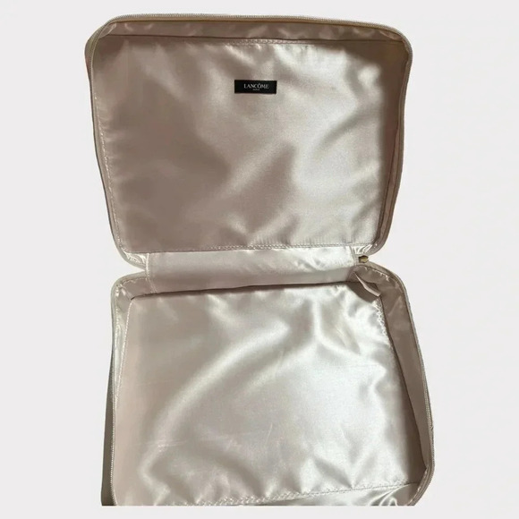 NWOT Lancome Makeup Bag Travel Cosmetic Case Limited Edition Zip Around - Picture 4 of 7